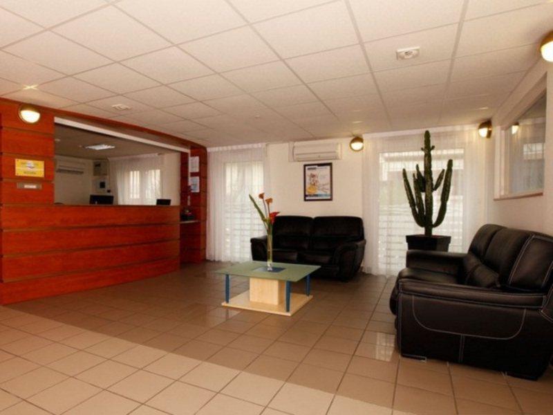 Zenitude Hôtel-résidences Centre 3*